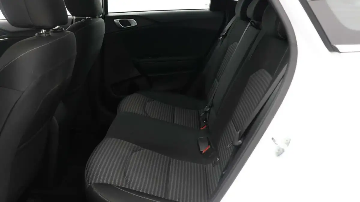 2021-kia-ceed-10-t-gdi-2-hatchback-big-15