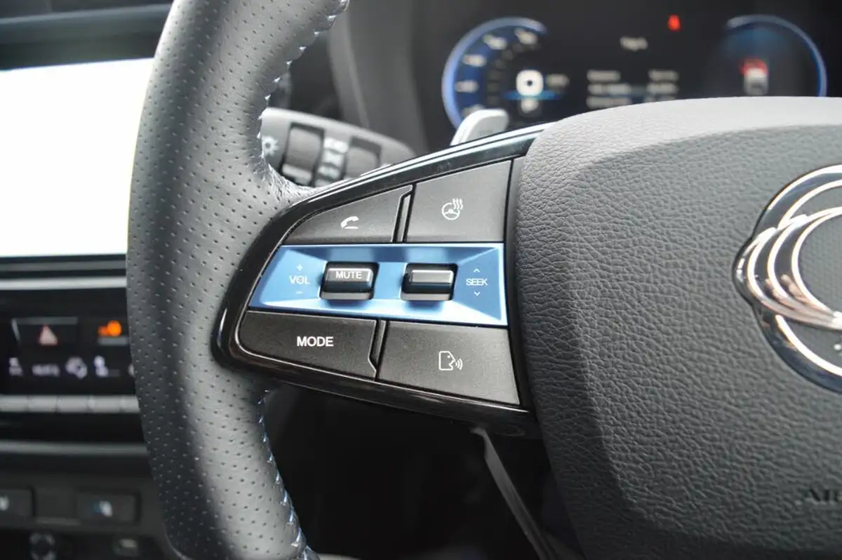 2022-kgm-ssangyong-korando-e-motion-e-ultimate-big-25