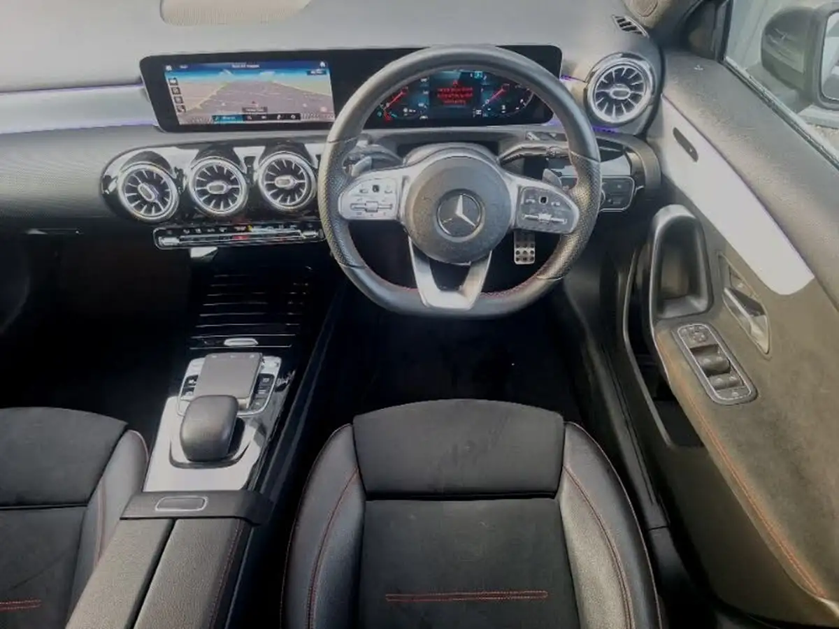2018-mercedes-benz-a-class-13-a200-amg-line-premiumss-hatchback-5d-7g-dct-big-6