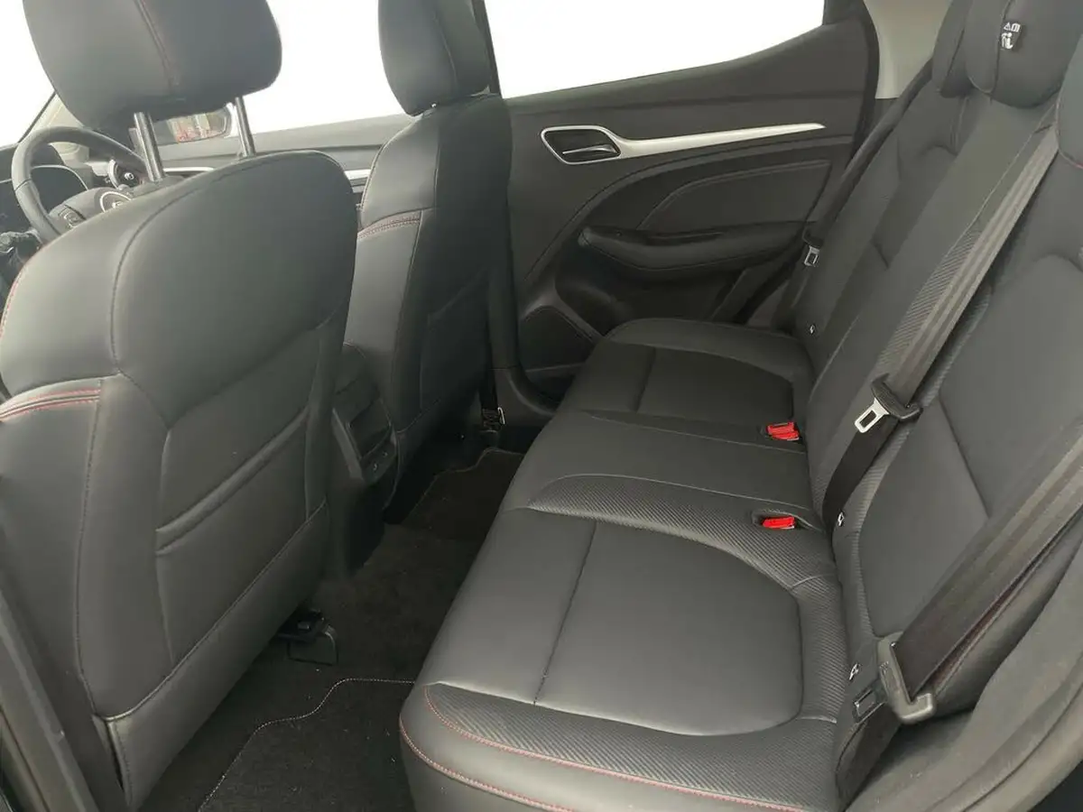 2024-mg-zs-suv-10t-gdi-exclusive-big-10