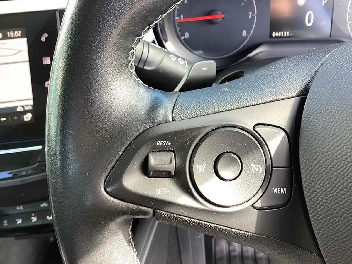2019-vauxhall-corsa-12-turbo-se-nav-premium-auto-big-17