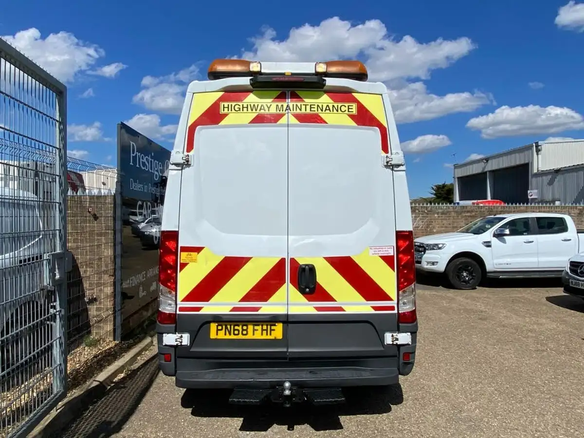 2018-iveco-daily-s-class-23td-35s12v-3520-h1-business-big-48