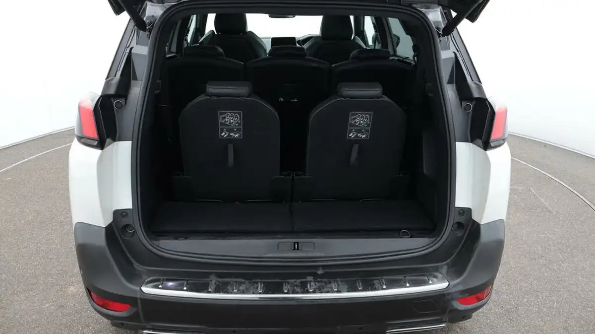 2020-peugeot-5008-suv-16-puretech-gt-line-premium-big-22