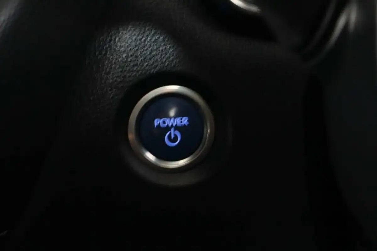 2021-toyota-corolla-20-vvt-i-icon-tech-touring-sports-big-17