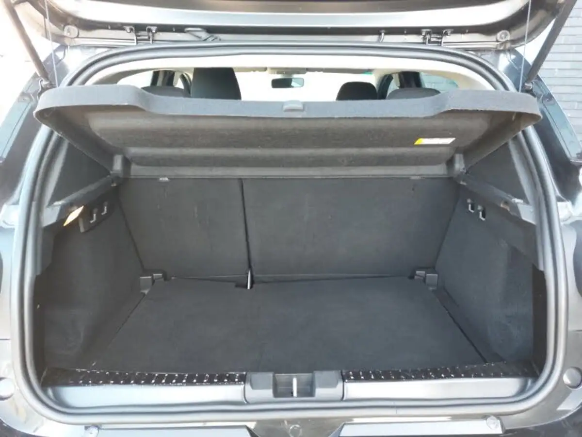 2022-dacia-sandero-stepway-10-tce-prestige-90bhp-big-7