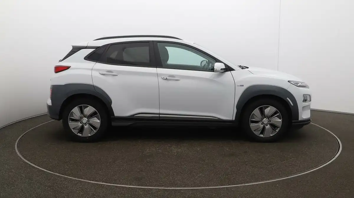 2021-hyundai-kona-e-premium-204ps-big-42