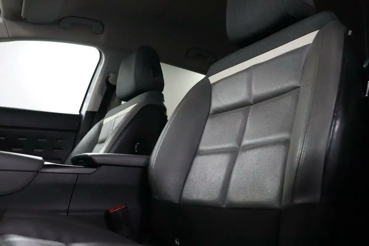 2019-citroen-c5-aircross-12-puretech-flair-big-30