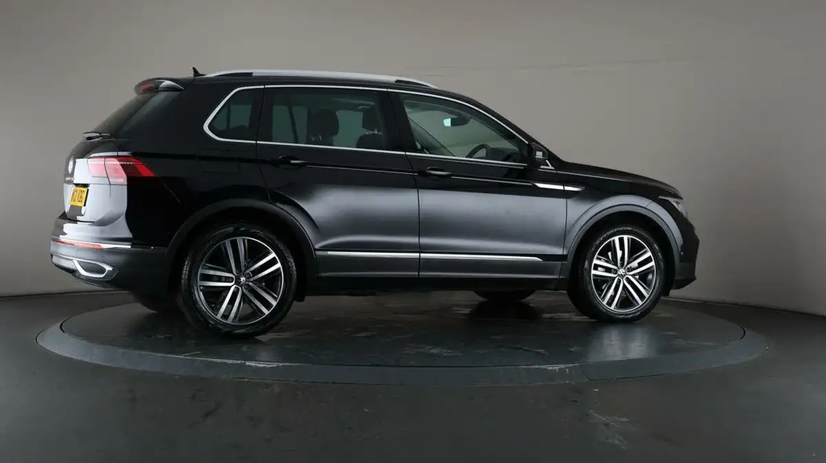 2021-volkswagen-tiguan-15-tsi-elegance-big-54