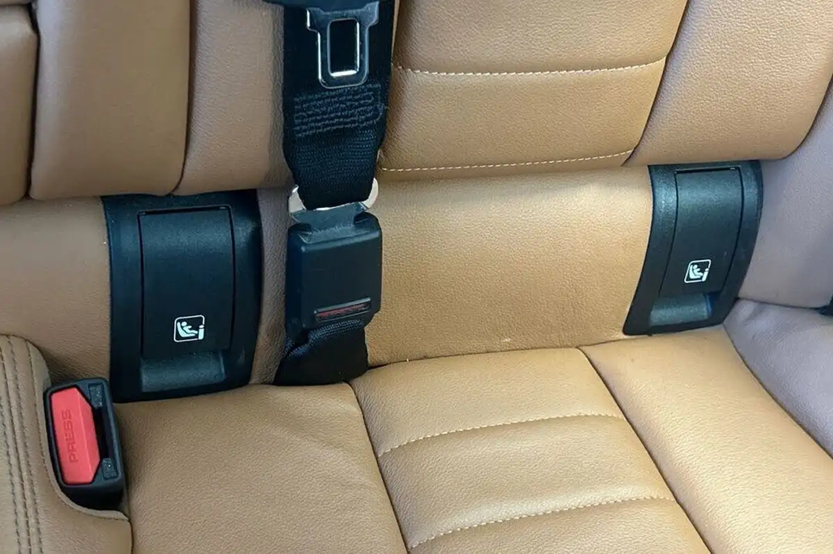 2021-bmw-3-series-20-330e-xdrive-sport-pro-saloon-4d-big-35
