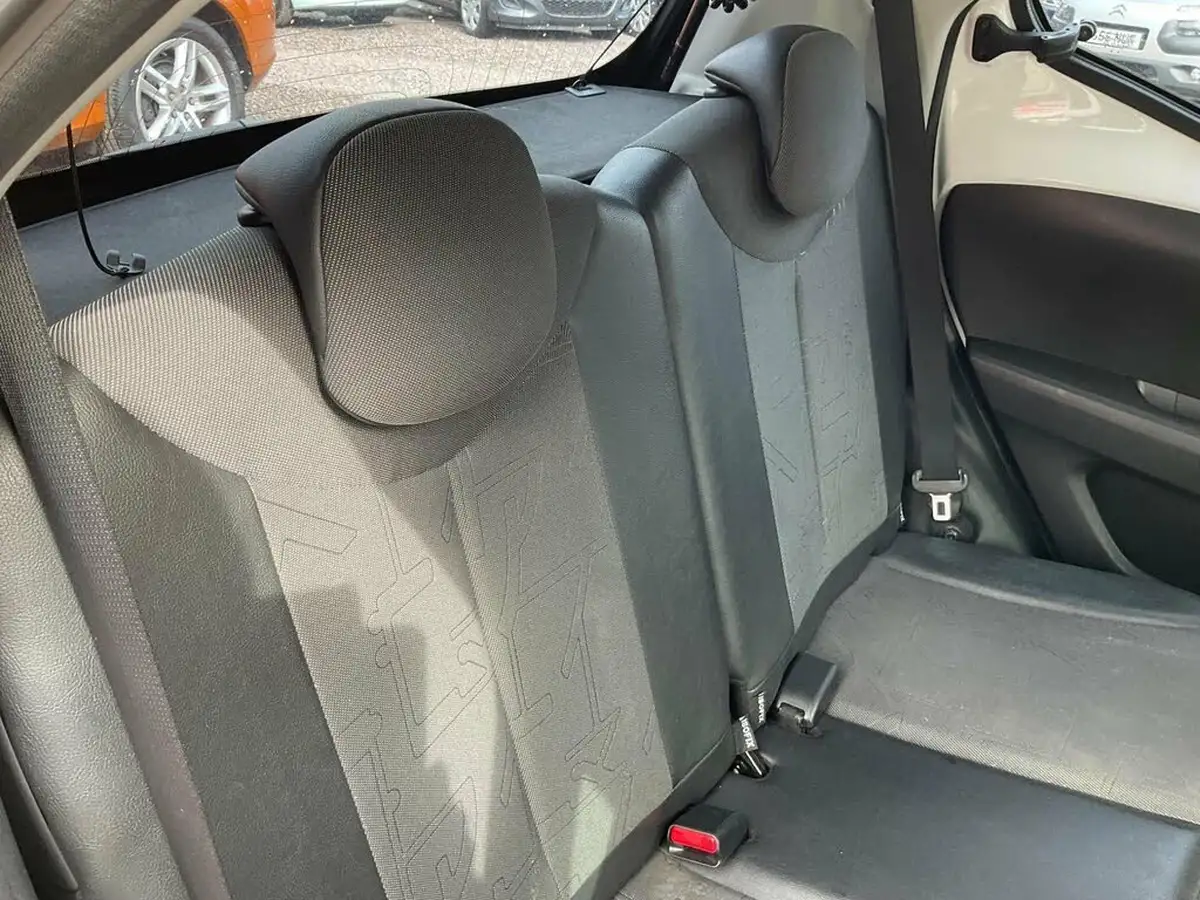 2015-toyota-aygo-10-vvt-i-x-pression-5d-big-30