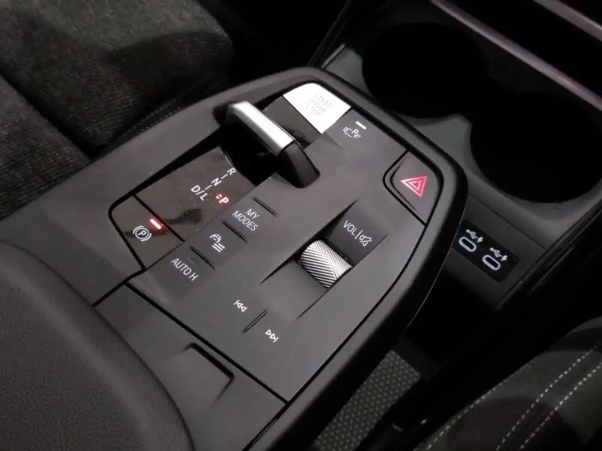 2023-bmw-2-series-15-225e-xdrive-sport-big-15