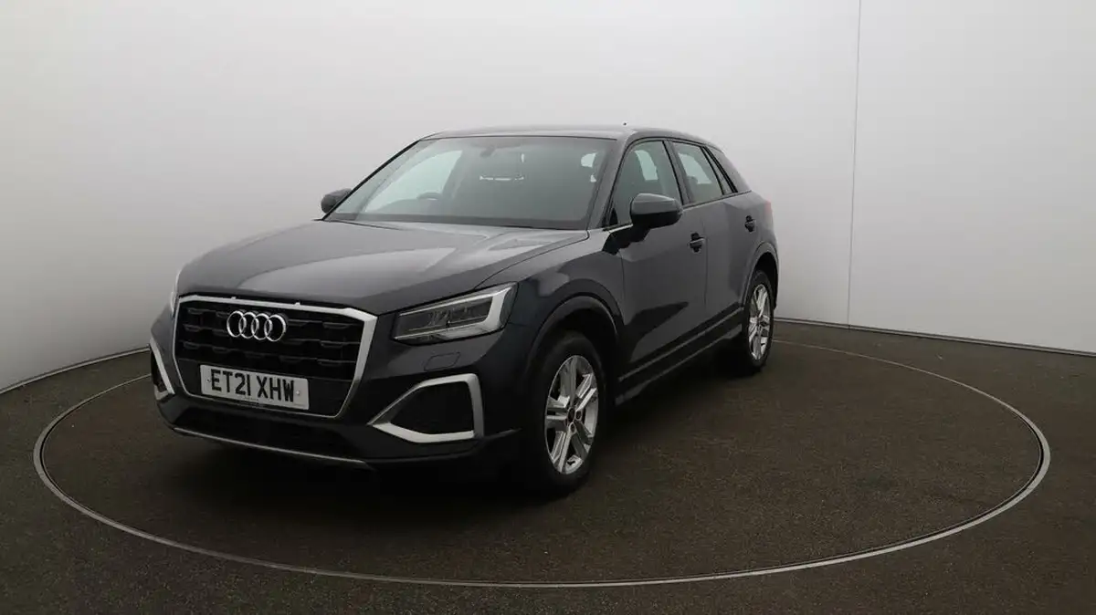 2021-audi-q2-10-30-tfsi-sport-big-27