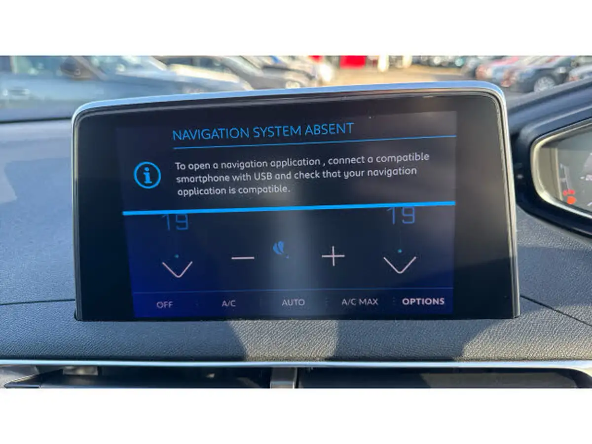 2023-peugeot-3008-suv-12-puretech-active-premium-eat8-big-23