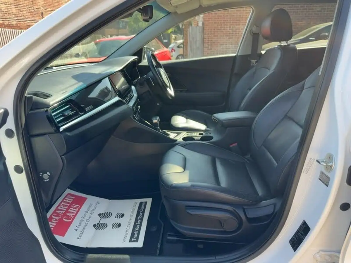 2019-kia-niro-16-gdi-4-156kwh-big-32