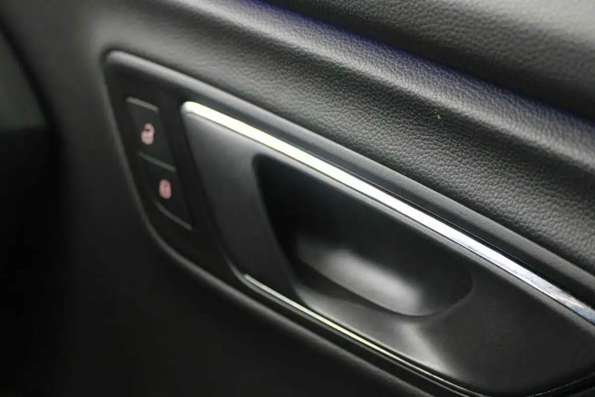 2020-seat-leon-15-tsi-evo-fr-black-edition-150ps-estate-dsg-big-48