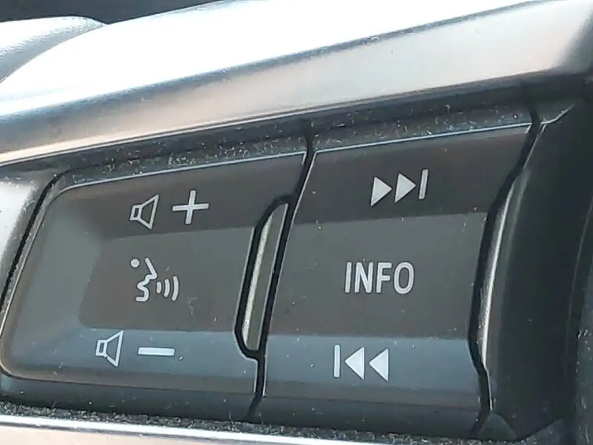 2018-fiat-124-14-multiair-124-spider-lusso-big-13