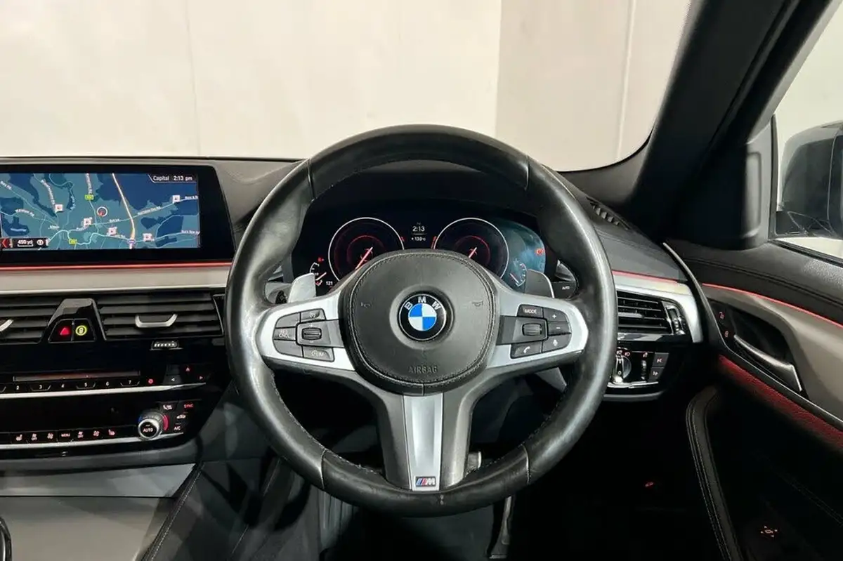 2018-bmw-5-series-20-520i-m-sport-ss-saloon-4d-big-19