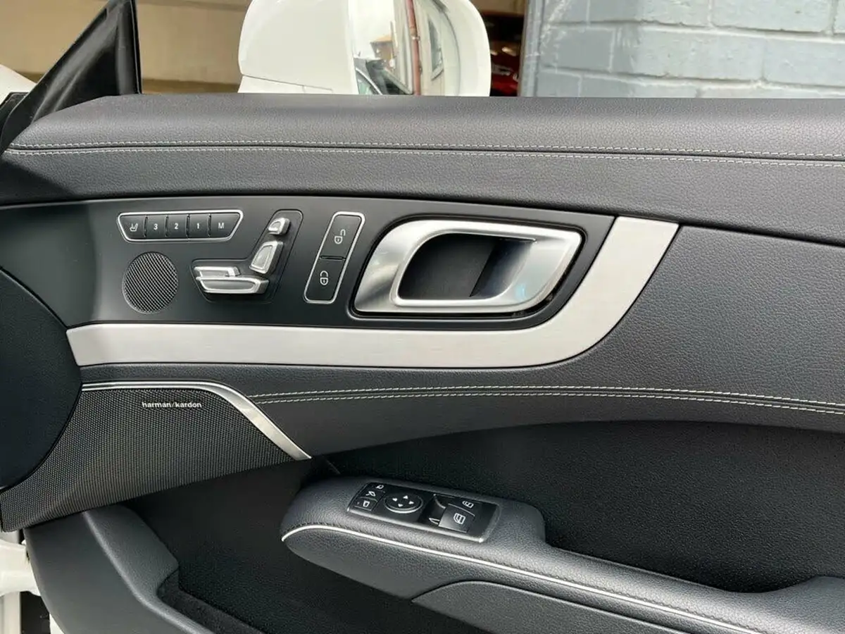 2014-mercedes-benz-sl-class-30-sl400-amg-sport-big-26