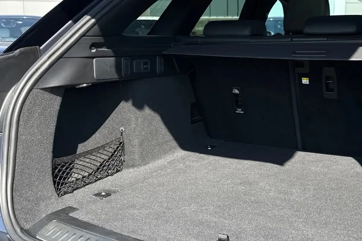 2023-land-rover-range-rover-velar-20-d200-dynamic-se-big-34