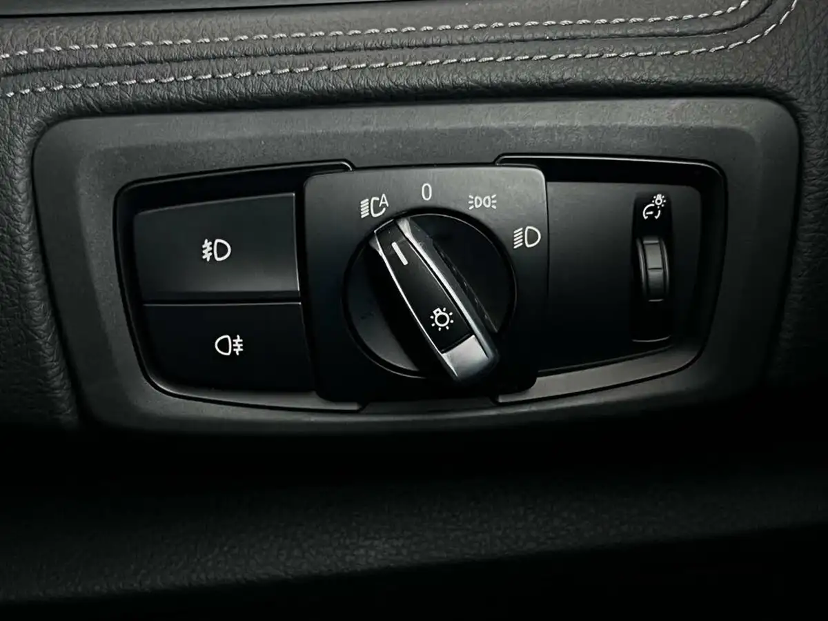 2017-bmw-2-series-20-220i-luxury-active-big-18