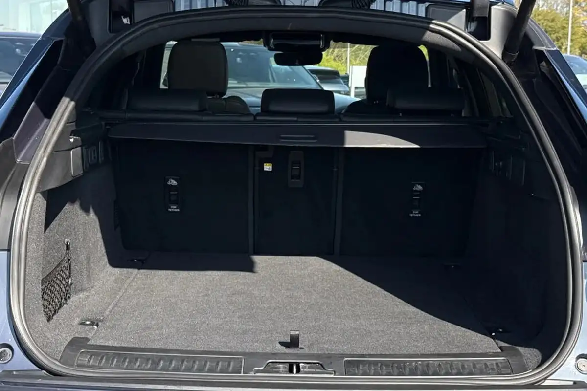 2023-land-rover-range-rover-velar-20-d200-dynamic-se-big-10