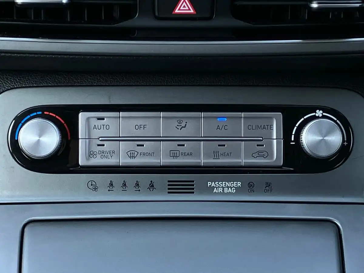 2023-hyundai-kona-e-ultimate-204ps-64kwh-105kw-obc-big-11