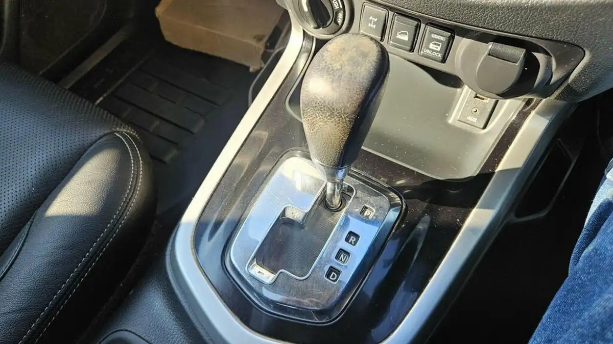 2018-nissan-navara-23dci-tekna-auto-big-38