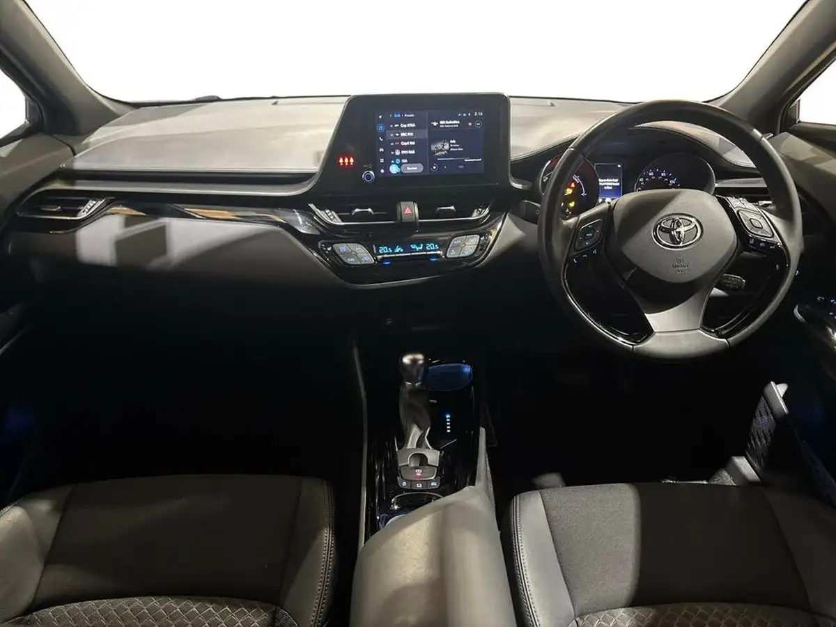 2023-toyota-c-hr-18-vvt-i-design-120bhp-big-8