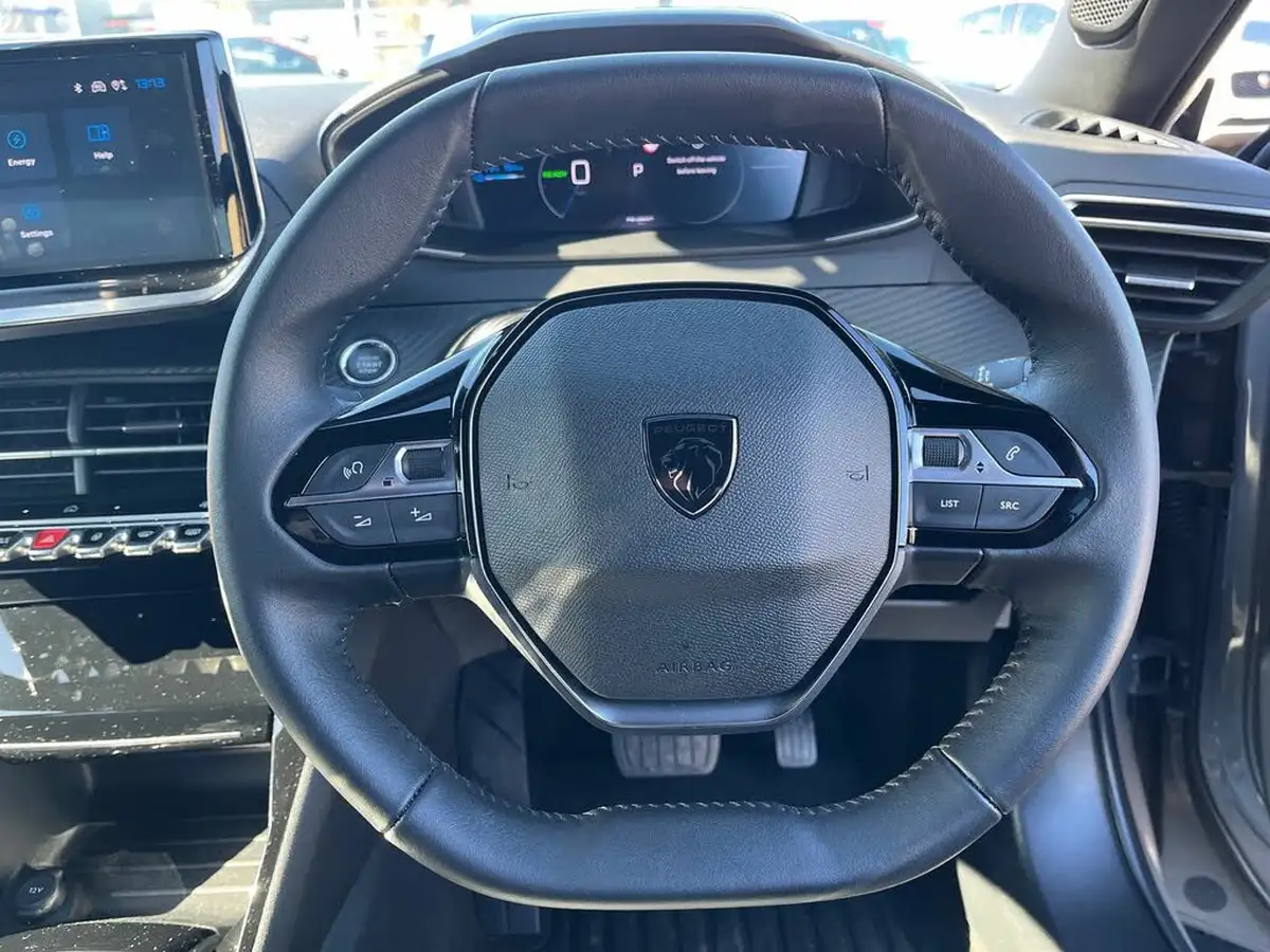 2024-peugeot-2008-suv-e-allure-136ps-50kwh-big-21