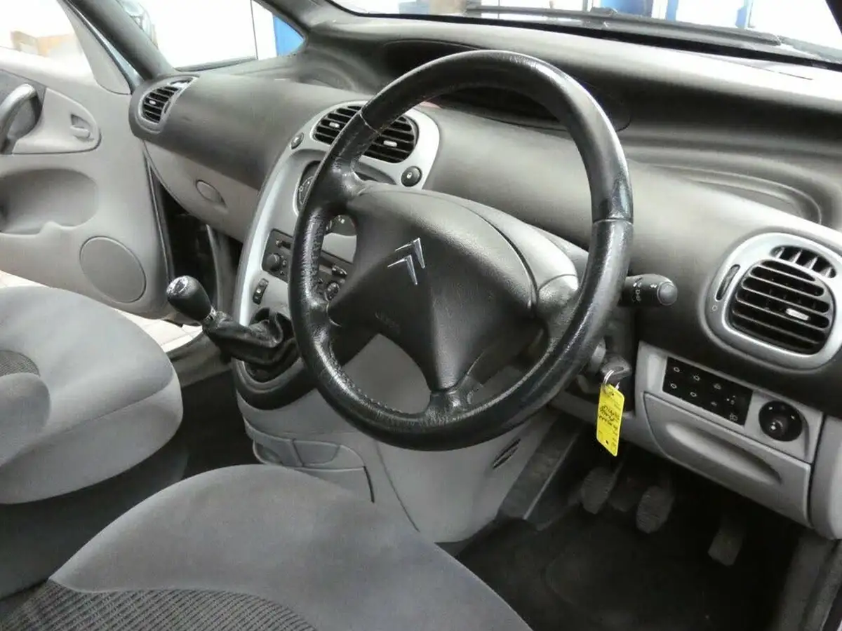 2007-citroen-xsara-picasso-16-vtx-big-33