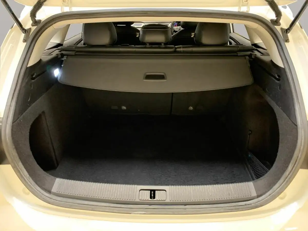 2021-mg-mg5-e-exclusive-ev-big-32