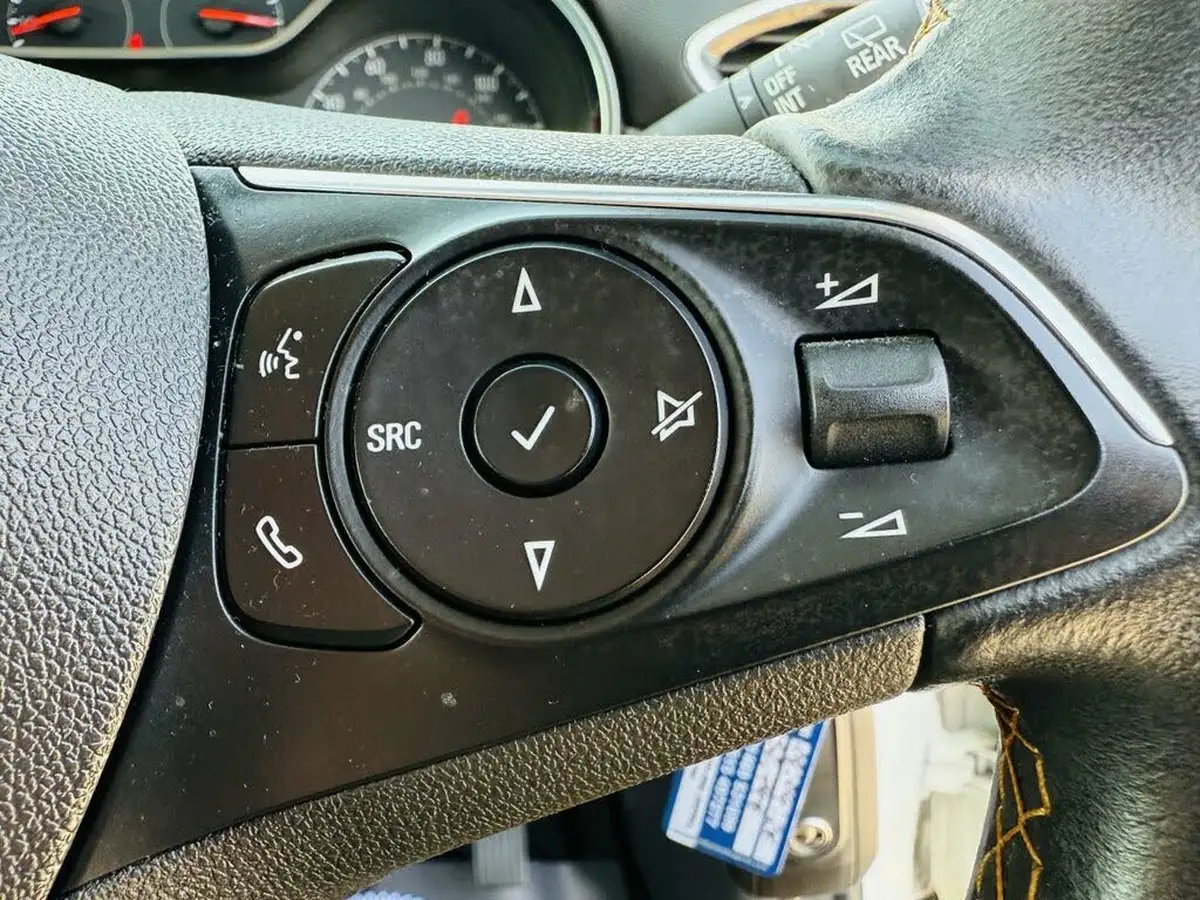 2019-vauxhall-crossland-x-12-elite-nav-110ps-turbo-ss-auto-big-18