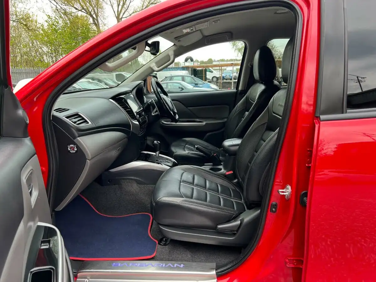 2018-mitsubishi-l200-24di-d-barbarian-sda-auto-big-30