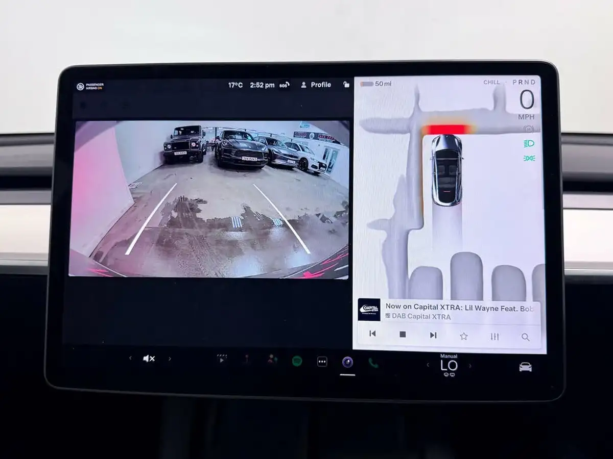2022-tesla-model-y-e-long-range-big-27
