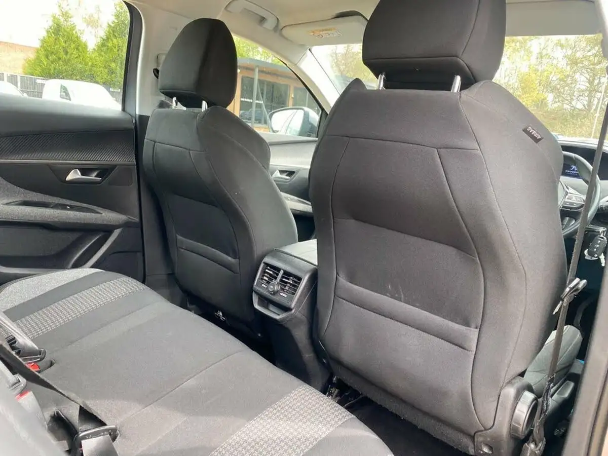 2017-peugeot-3008-suv-12-puretech-active-big-22
