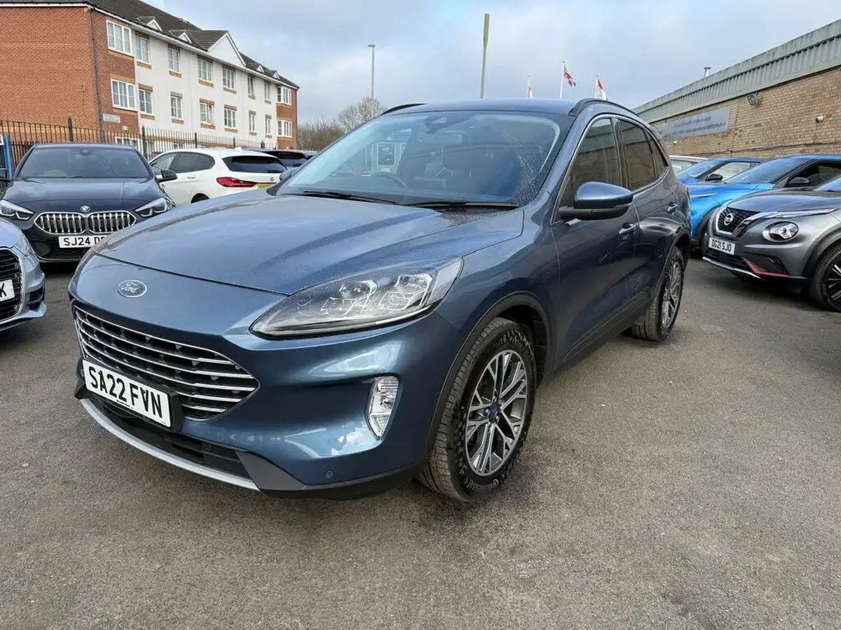 2022-ford-kuga-big-3