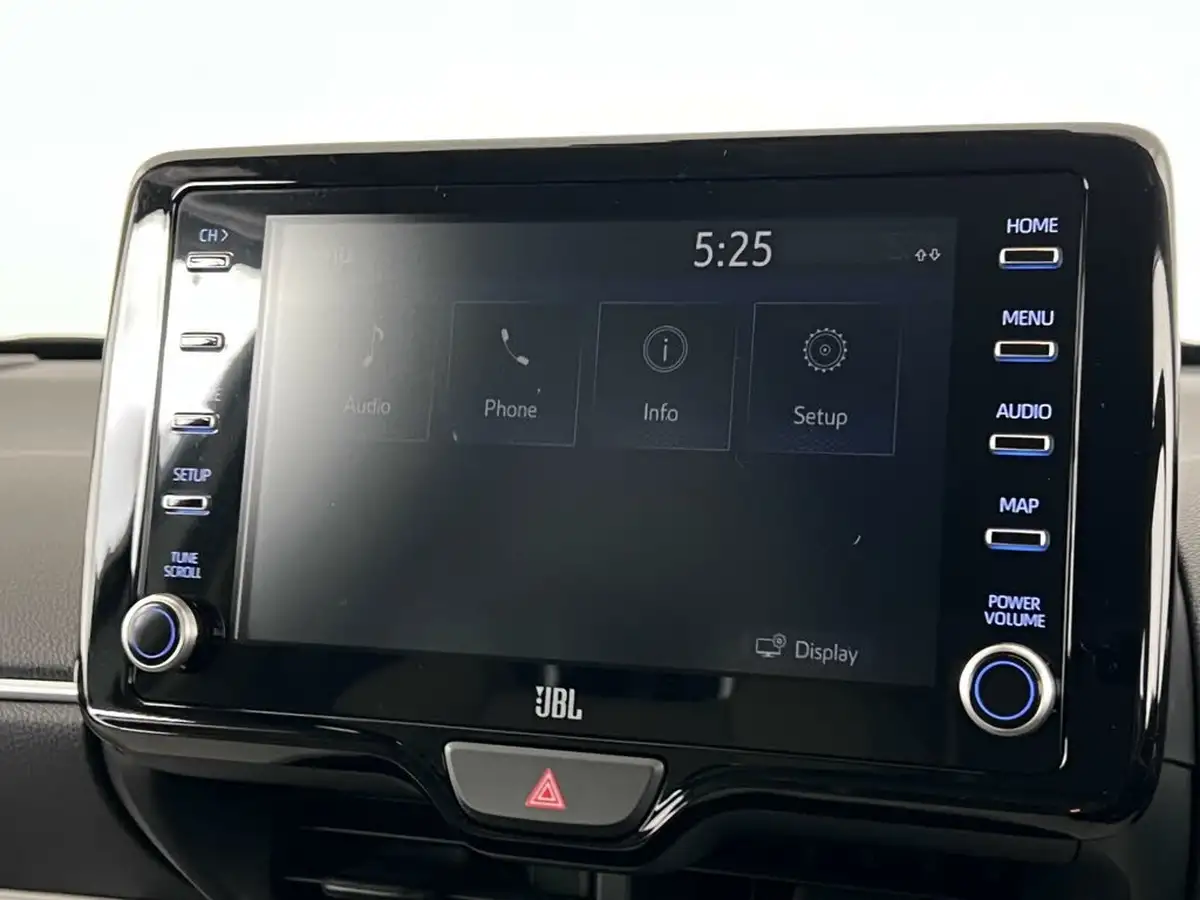 2021-toyota-yaris-15-vvt-i-excel-big-26