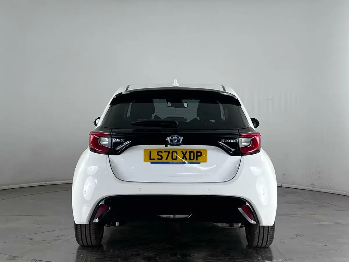 2021-toyota-yaris-15-vvt-i-excel-big-6