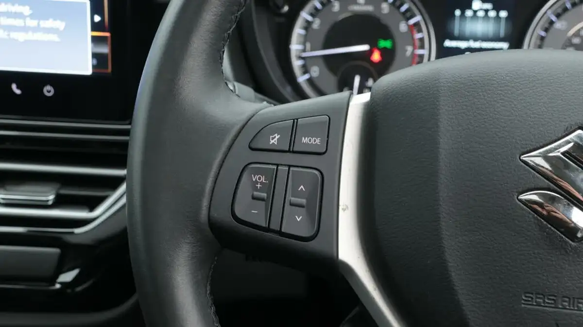 2022-suzuki-s-cross-14-boosterjet-ultra-big-25