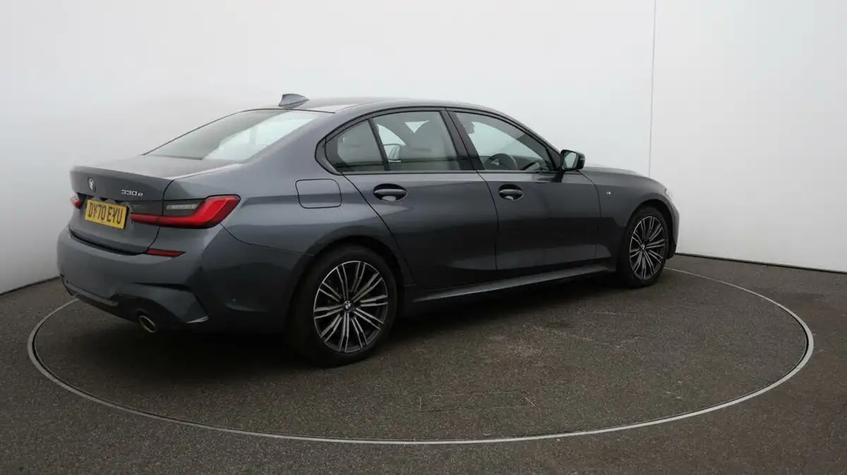 2020-bmw-3-series-20-330e-m-sport-saloon-4d-big-45