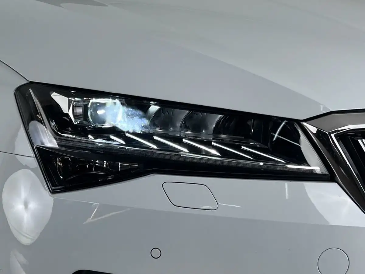 2019-skoda-superb-20-tsi-se-l-hatchback-big-6