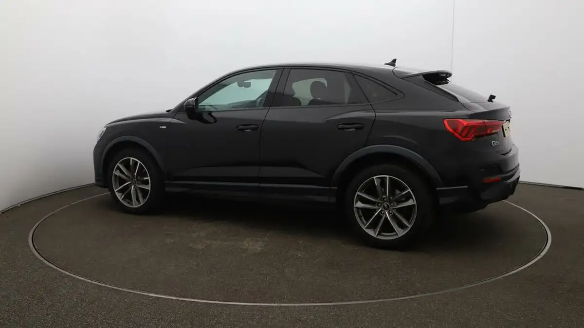 2022-audi-q3-15-35-tfsi-black-edition-cod-sportback-s-tronic-big-41