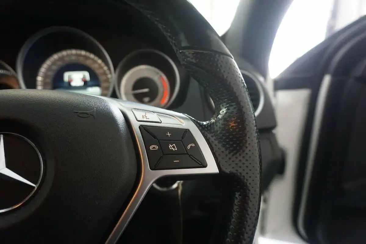 2014-mercedes-benz-c-class-21cdi-c220-cdi-amg-sport-edition-170ps-cdi-coupe-2d-7g-tronic-plus-big-22