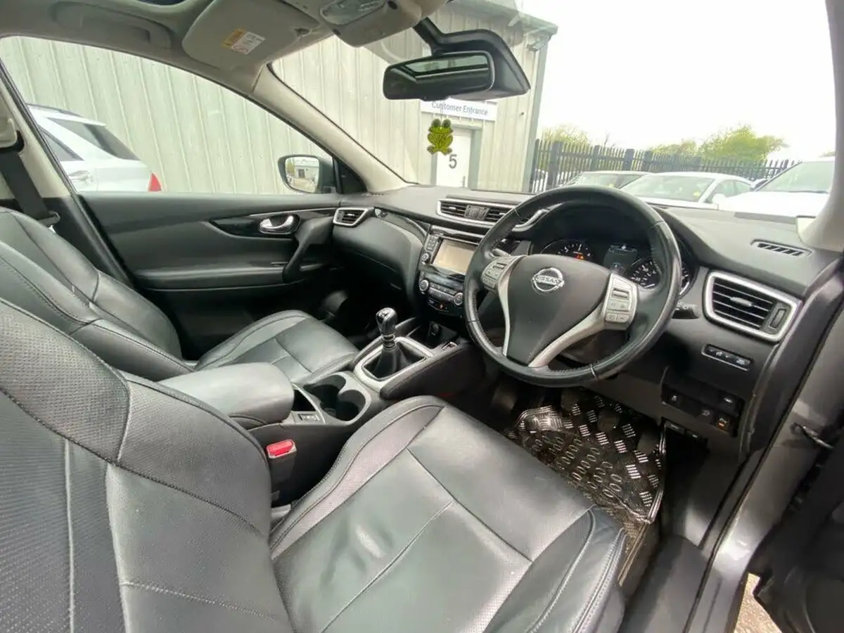 2016-nissan-qashqai-15dci-tekna-big-2