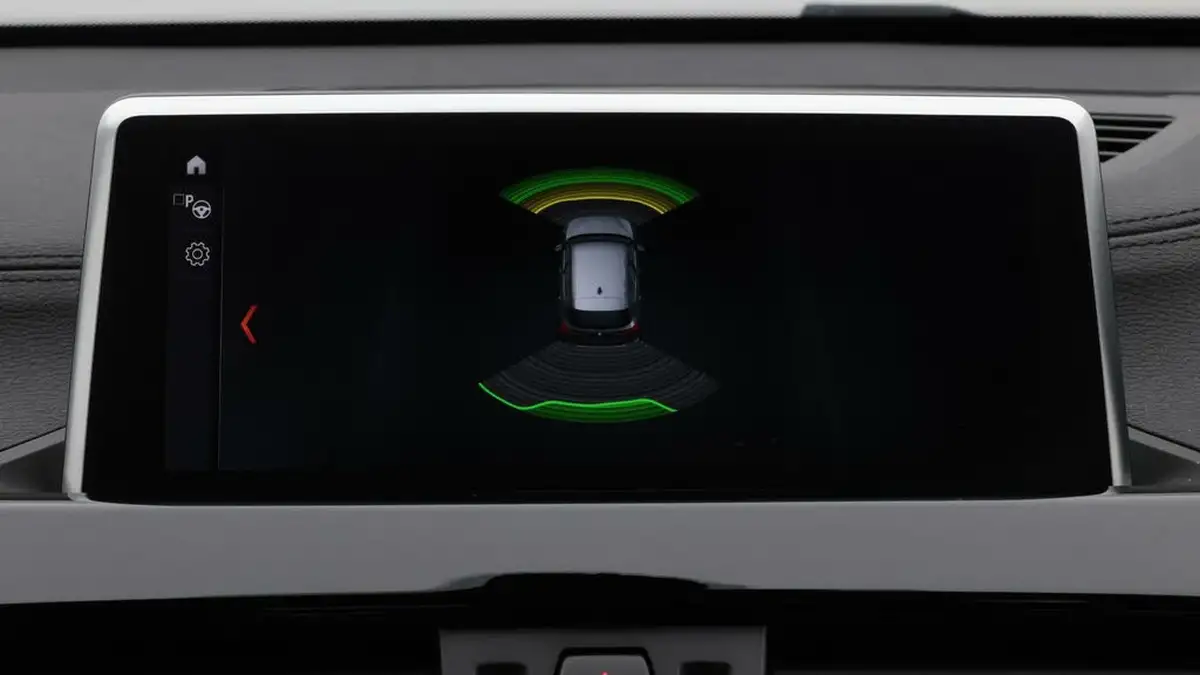 2020-bmw-x1-15-xdrive-25e-phev-xline-big-25
