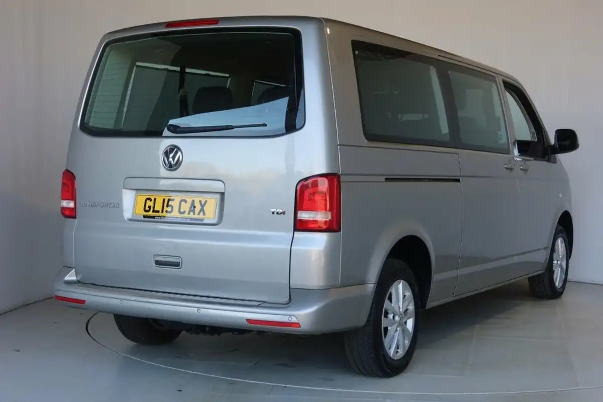 2015-volkswagen-transporter-shuttle-20td-t30-se-140ps-lwb-dsg-big-12