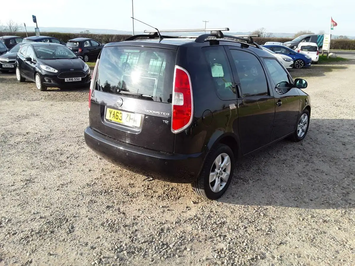 2014-skoda-roomster-16tdi-se-105ps-big-6