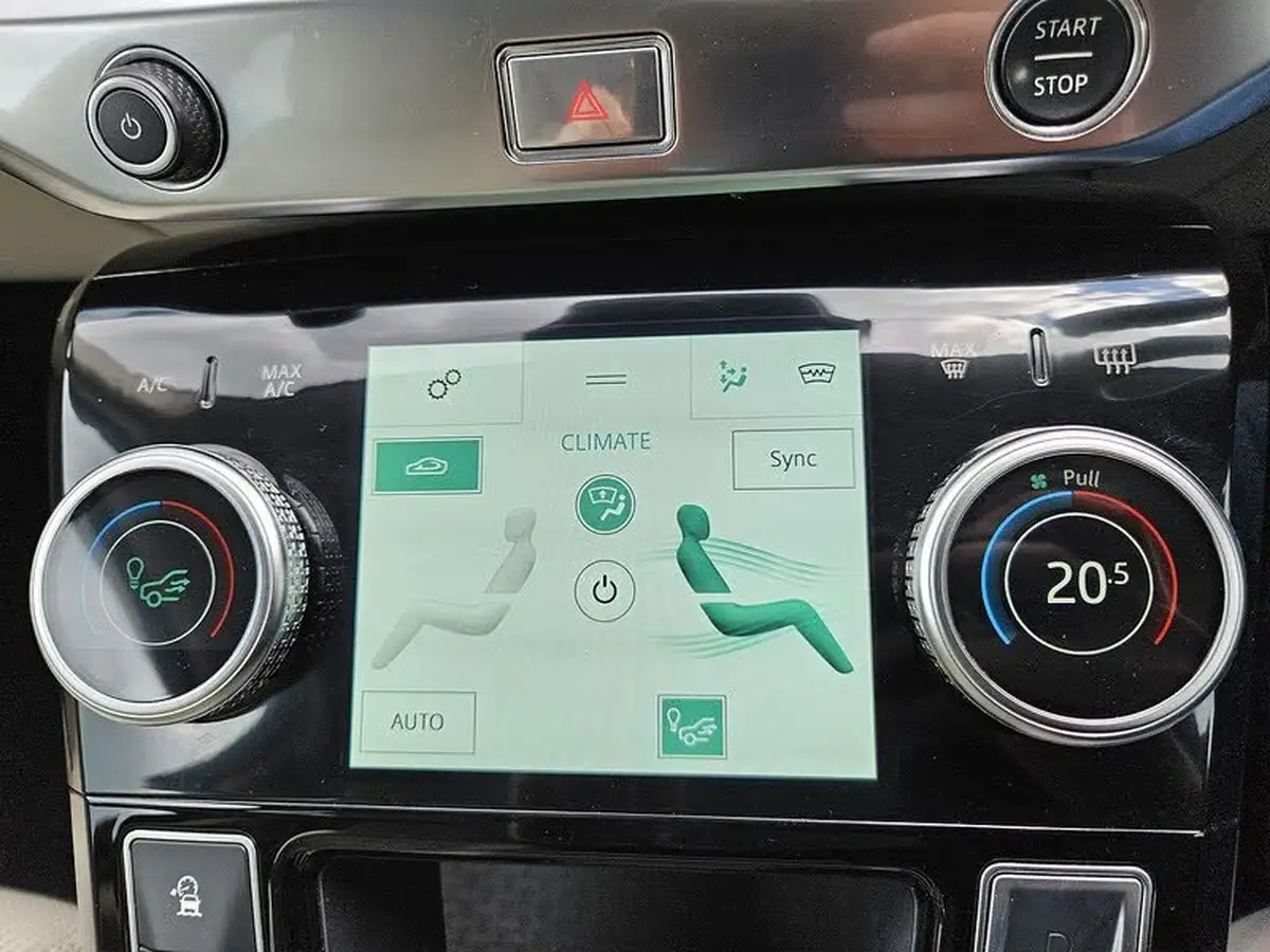 2019-jaguar-i-pace-ev400-se-big-30