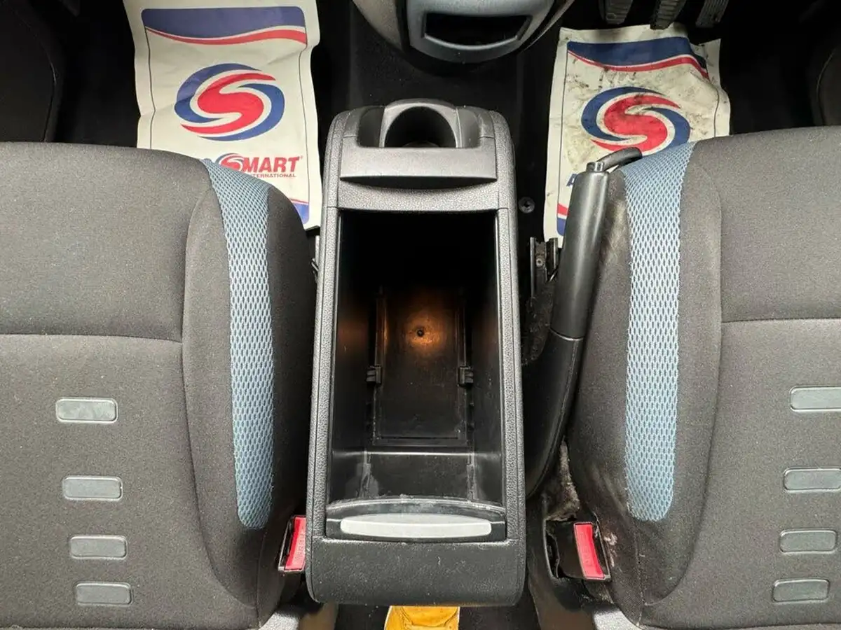 2011-citroen-berlingo-16td-xtr-90ps-big-29