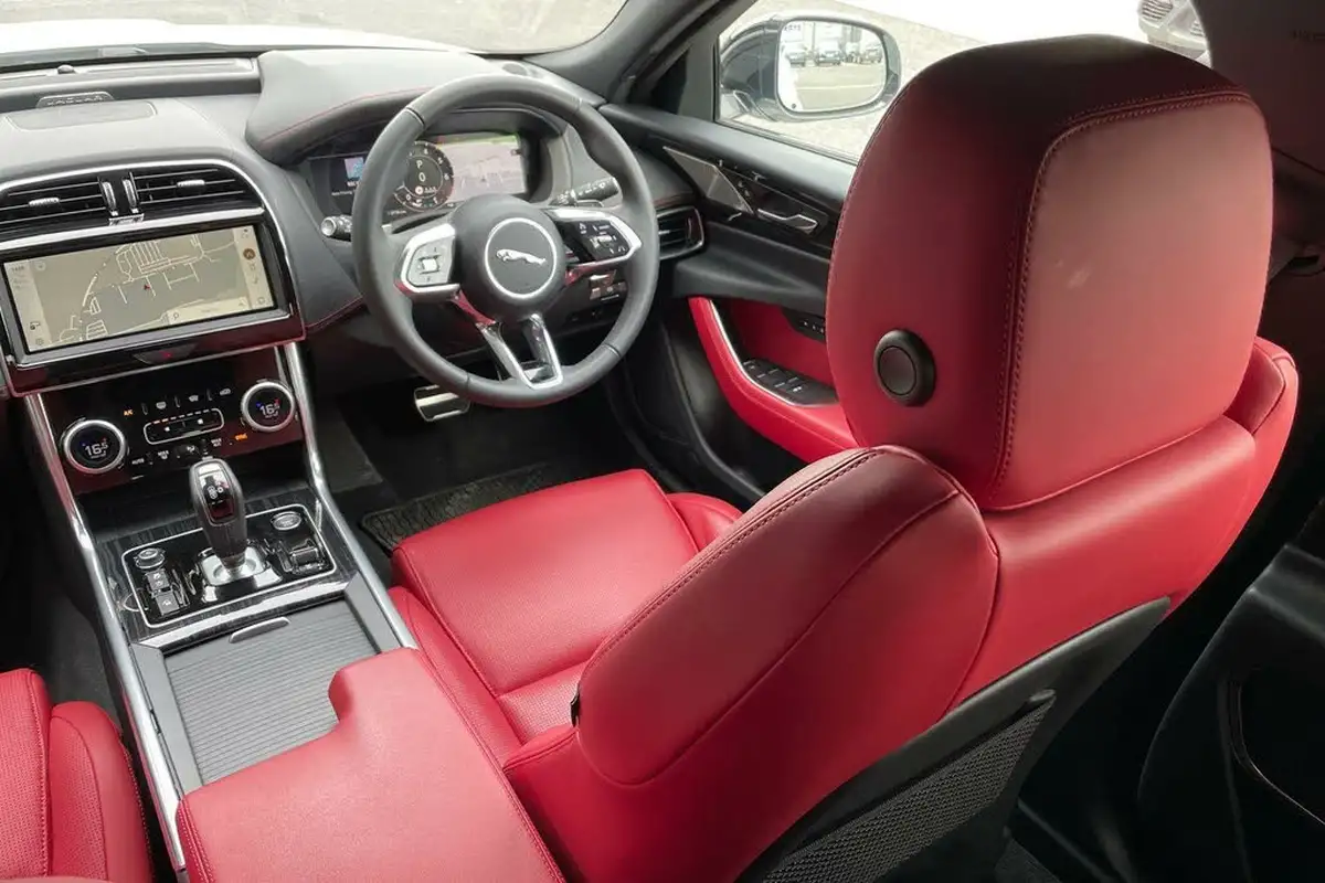 2024-jaguar-xe-20-p250-r-dynamic-hse-black-big-37